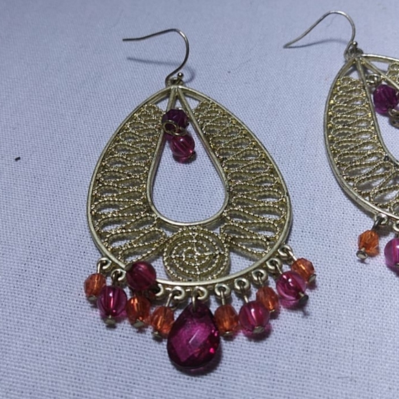 Filigree Oval Shape Earrings With Purple/Pink/Orange Stones - Picture 2 of 5
